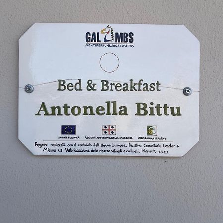 B&B Da Antonella Samugheo Luaran gambar